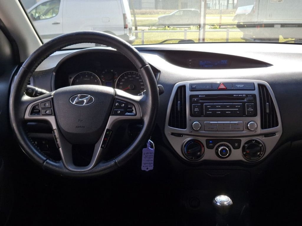 Hyundai I 20 1.2 hp i-motion 5-deurs | airco | trekhaak