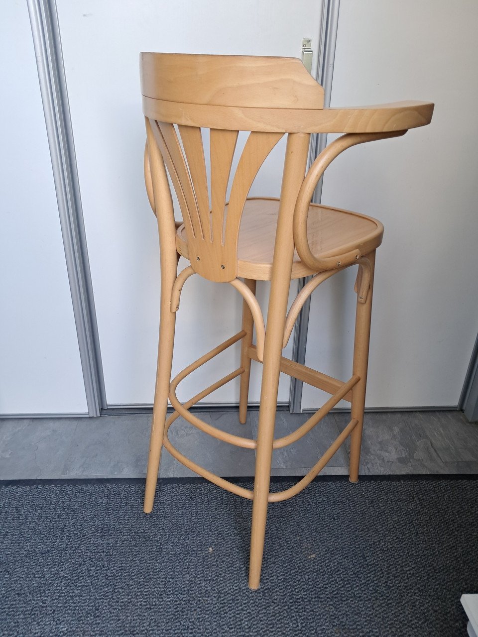 Twee barkrukken
