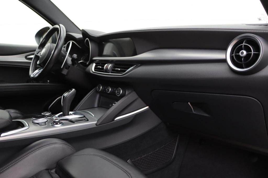 Alfa Romeo Stelvio 2.0 t awd veloce q4 280pk