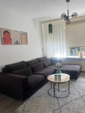Comfortabele hoekbank in nette staat
