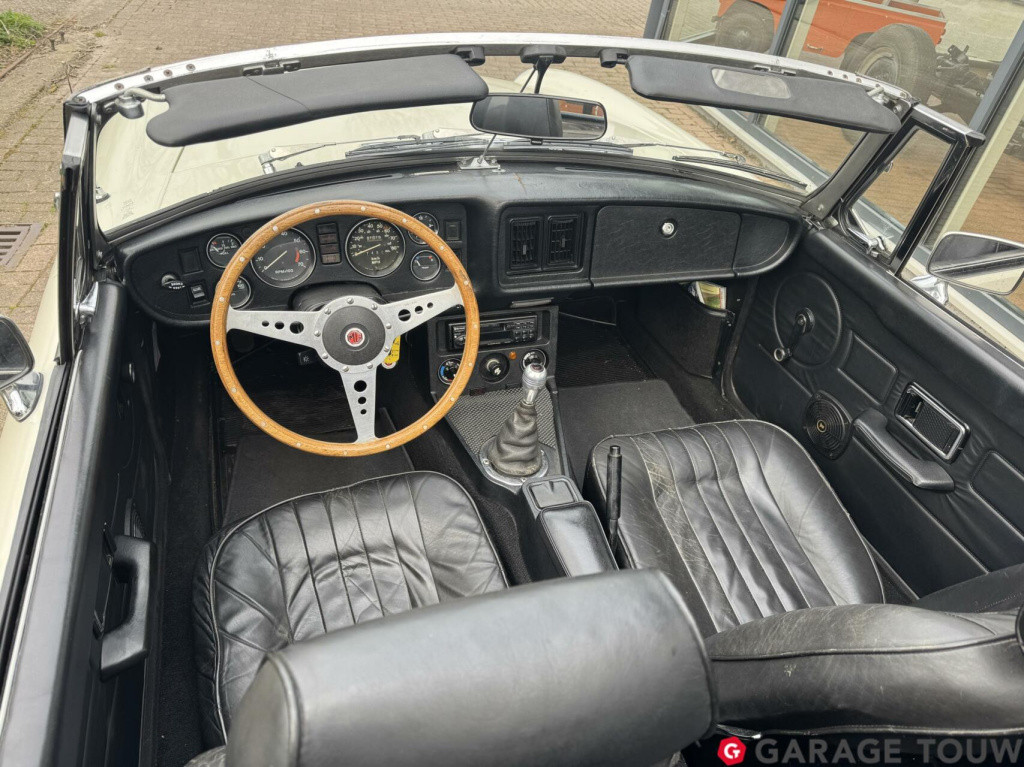 MG B 1.8 roadster *motor gereviseerd, nieuwe overdrive*