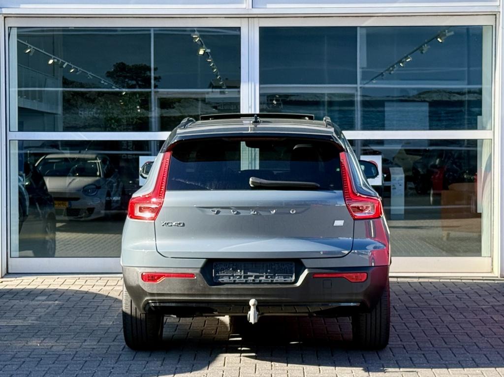 Volvo XC40 t4 211pk recharge r-design| pano| adap.cruise| trekhaak| camera