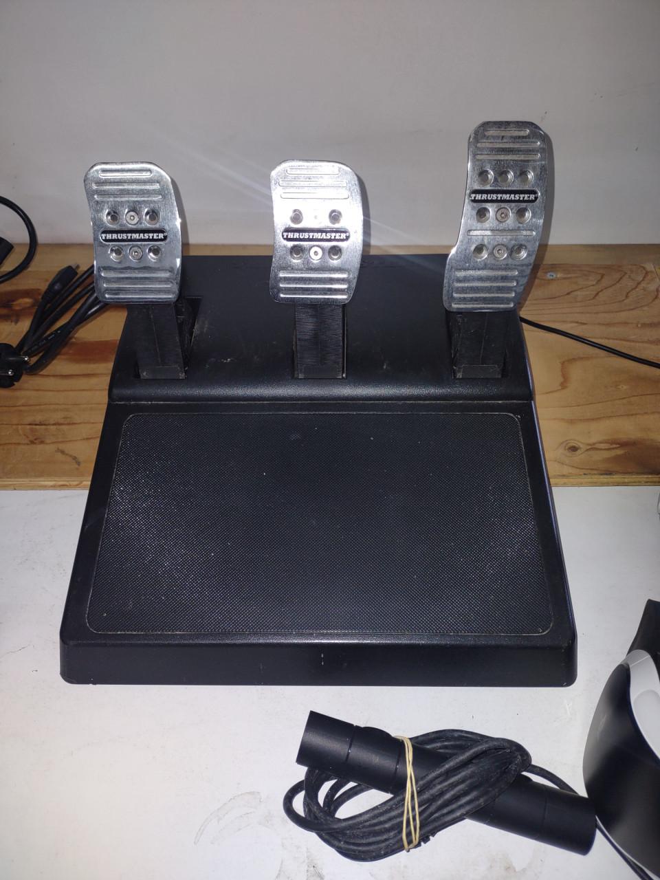 Playstation 4 pro, race stuur, pedalen, VR bril