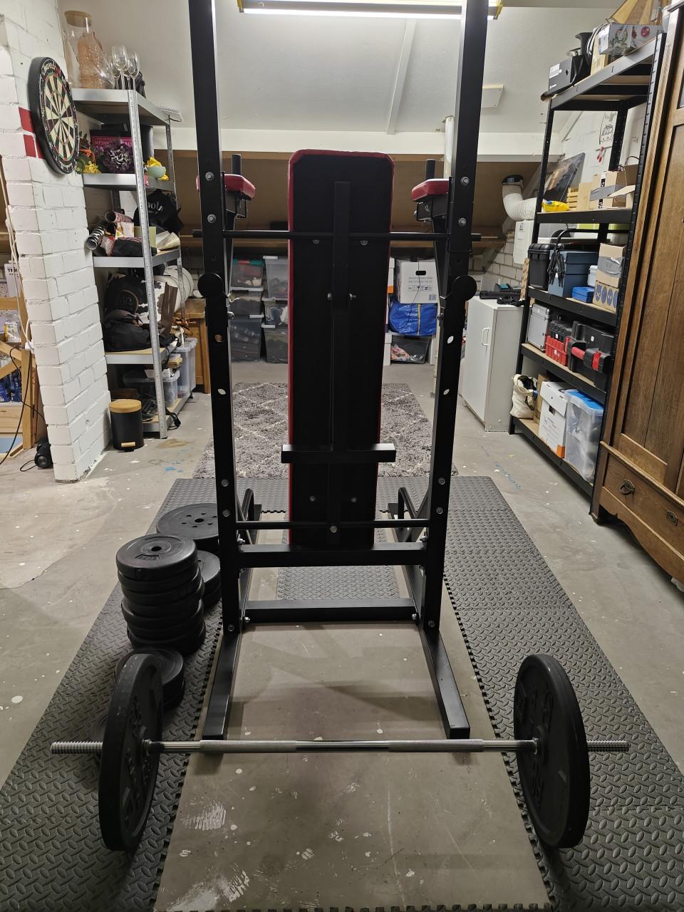Tectake krachtstation met Fitnessbank + set Halterschijven