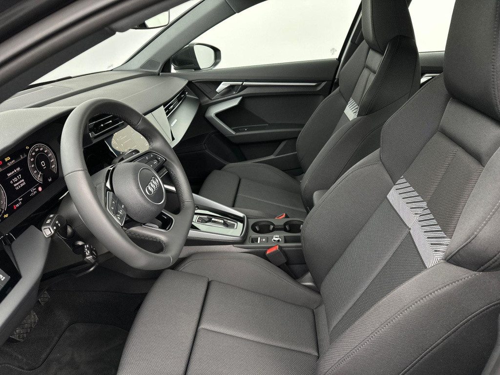 Audi A3 sportback advanced edition 40 tfsi e 150 kw / 204 pk sportba