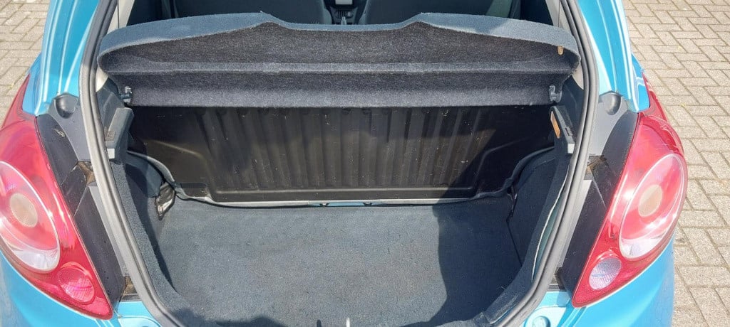 Ford KA 1.2 titanium