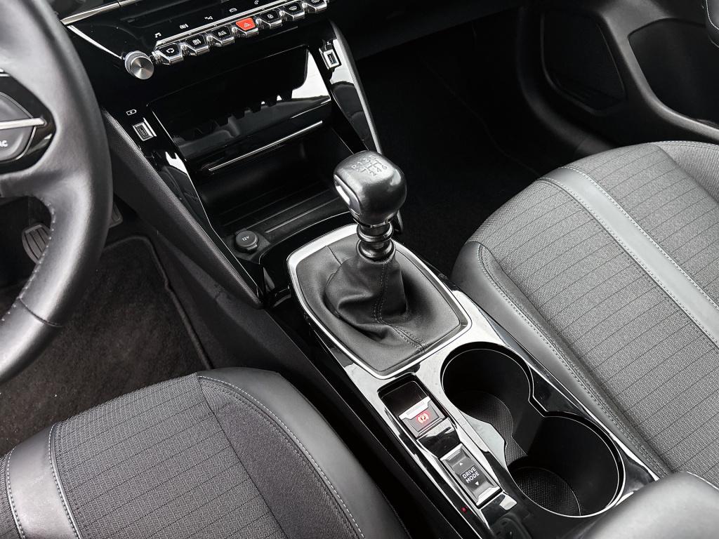 Peugeot 208 100 pk allure pack | rijklaar | navigatie | keyless start | 360