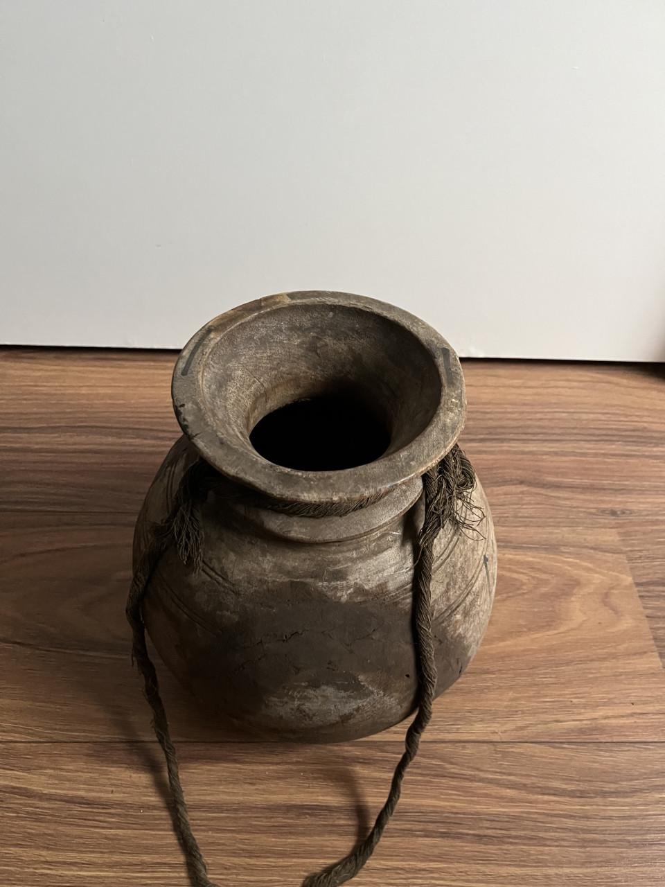 Nepalese pot nr. 6