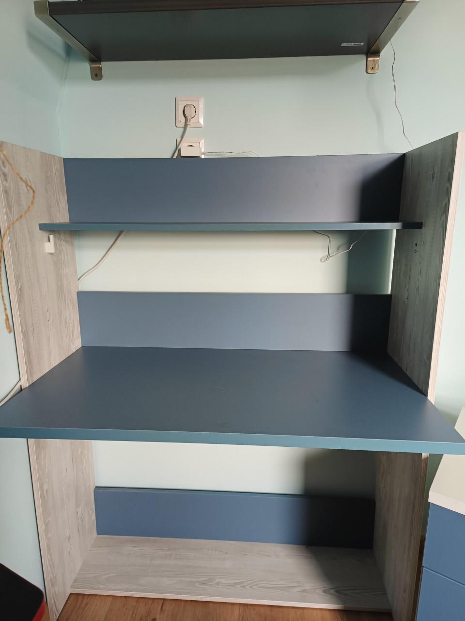 Kinder Bureau + lade kastje