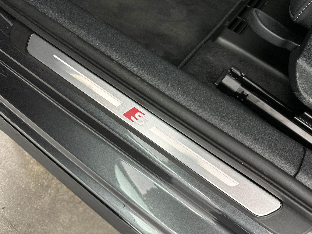 Audi A3 limousine s edition 35 tfsi 110 kw / 150 pk limousine 7 vers