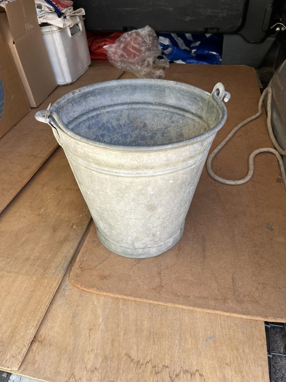 Zinken emmer
