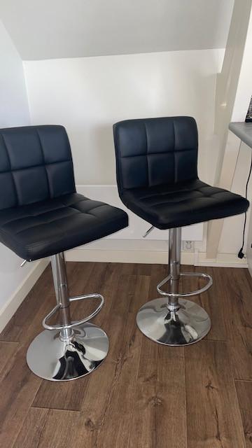 2 Luxe barkrukken, zwart/chroom