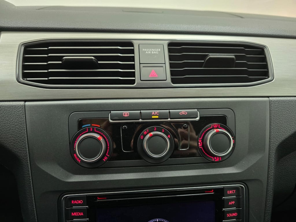 Volkswagen Caddy occasion 1.0 tsi 5 persoons met cruisecontrol en app conne