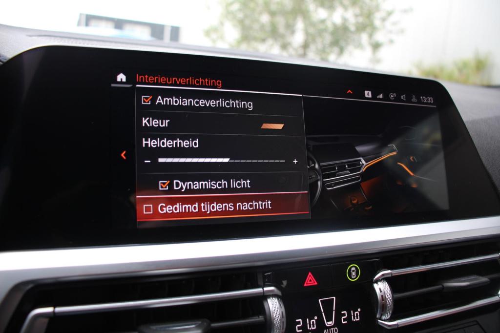 BMW 3-serie touring 330i m-sport - leder - 360 camera - head up - led - vir