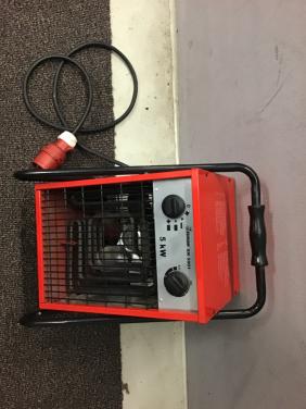 Elec heater 5000 watt €75