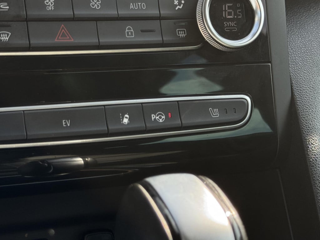 Renault Megane E-tech estate 1.6 plug-in hybrid 160 business edition one | 