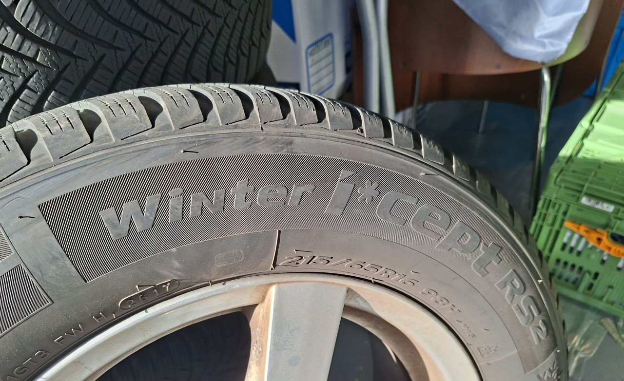 Winterbanden met lichtmetalen velgen