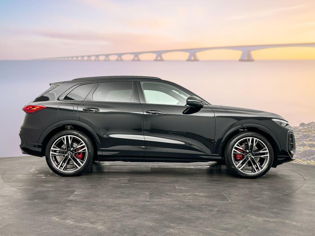 Audi Q5 s edition competition e-hybrid 270 kw / 367 pk suv