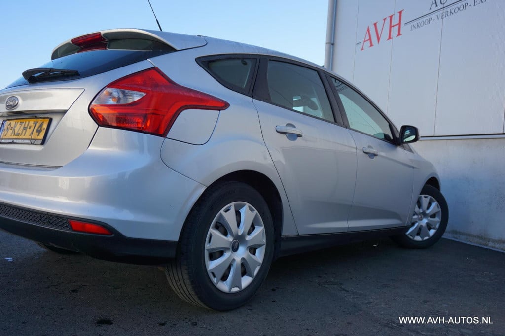 Ford Focus 1.6 ti-vct trend
