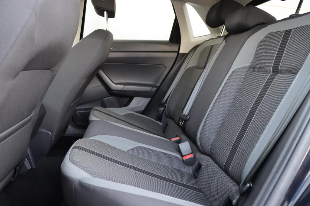 Volkswagen Polo 1.0 tsi highline adaptive | carplay | sensoren