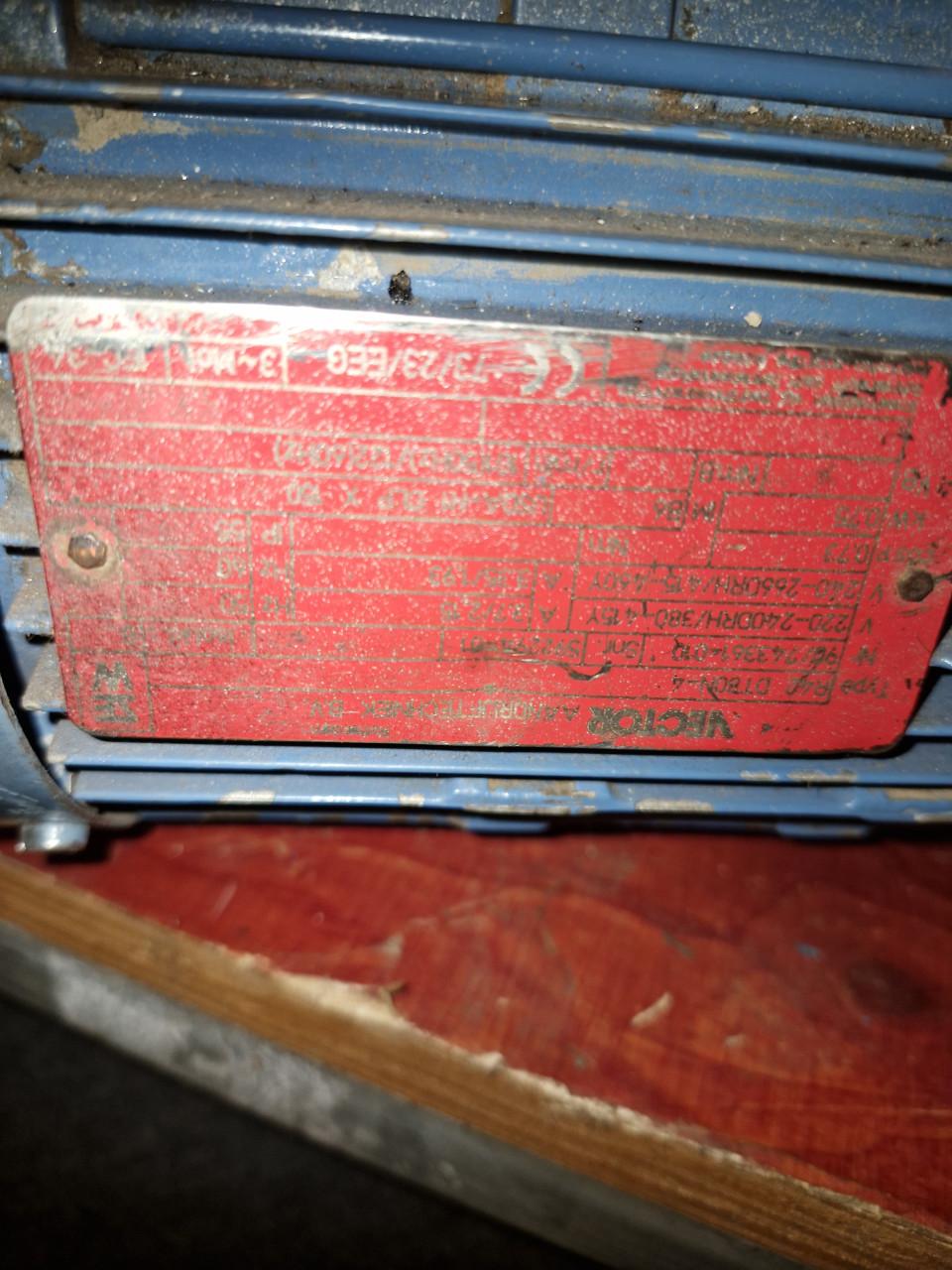 Te koop zware elektrische motor met vertragingskast 220v