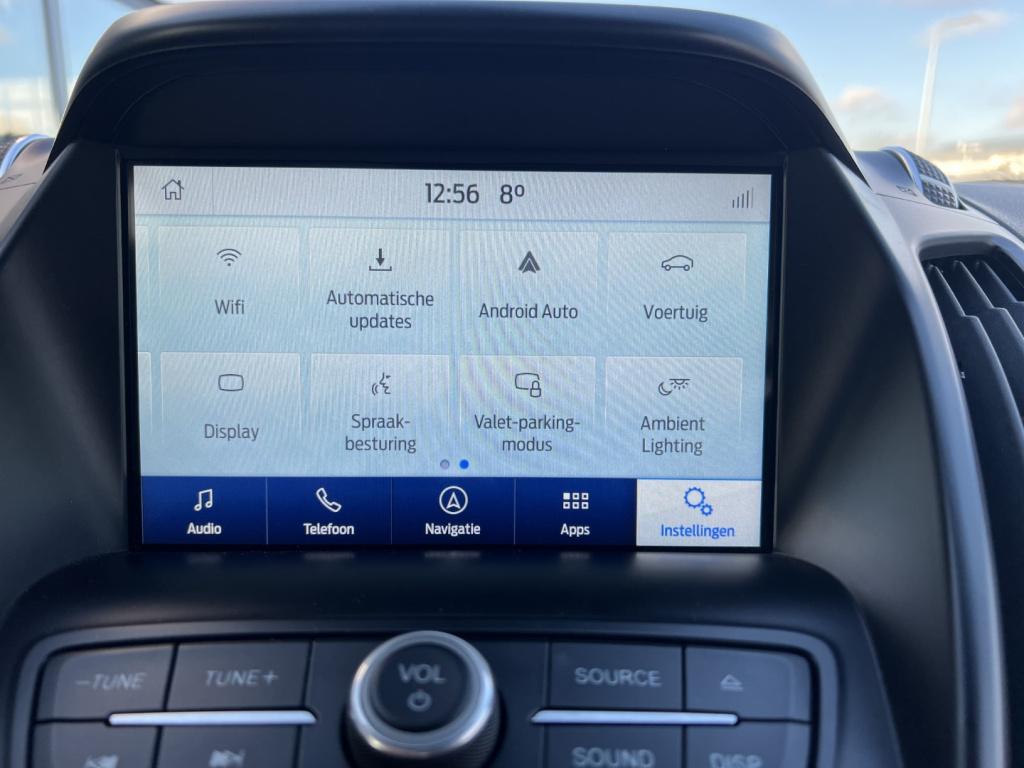 Ford Kuga 1.5 ecoboost 150pk 2wd st line , trekhaak , winterpack