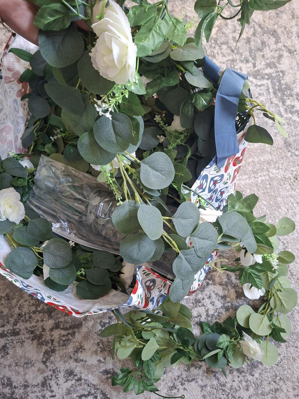 Nep bloemen/slingers