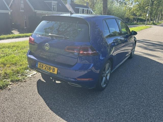 Volkswagen Golf 1.5 tsi highline r-line