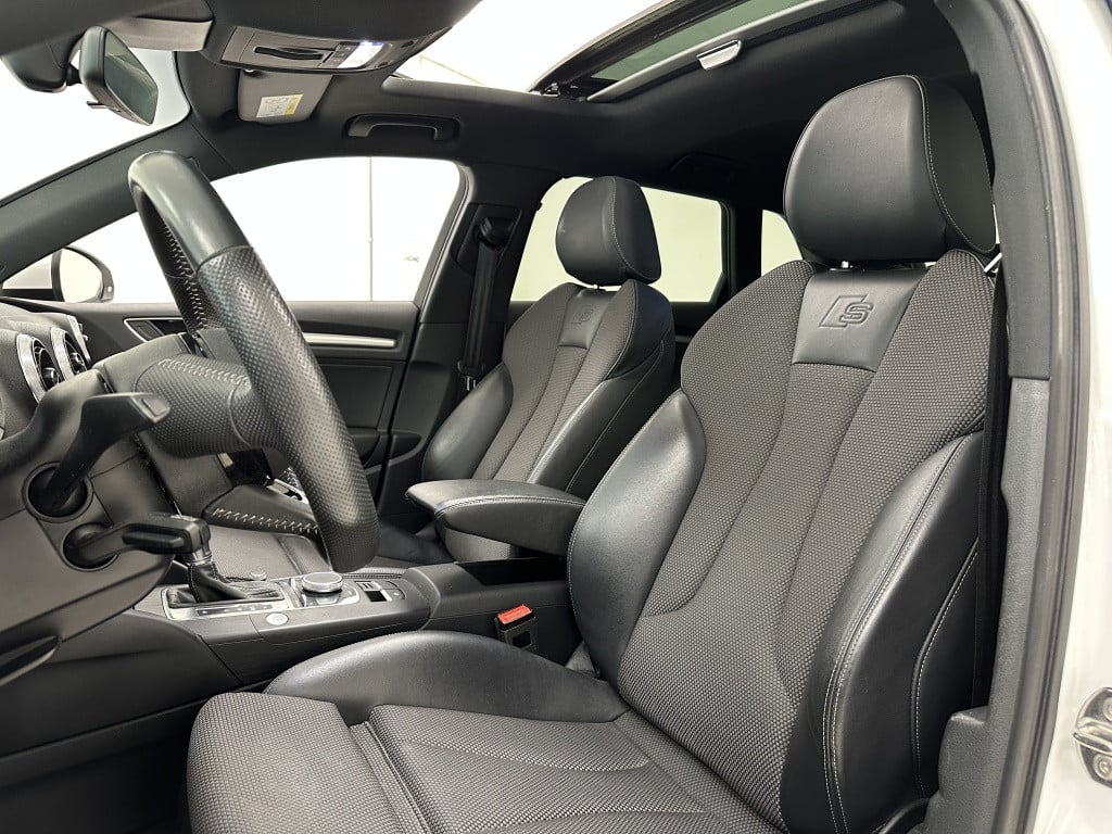 Audi A3 sportback 40 e-tron s line sport plus | b&o | panoramadak | trekhaa