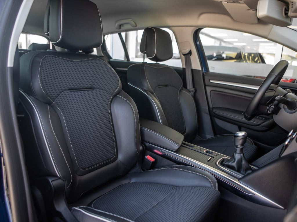 Renault Megane 1.2 energy tce 130pk bose | navigatie | camera | park. senso