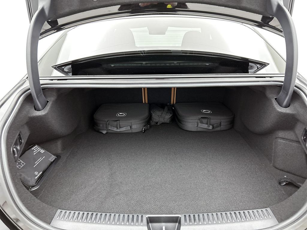 Mercedes-Benz E-Klasse 300 e sport edition | premium plus pakket | winterpa