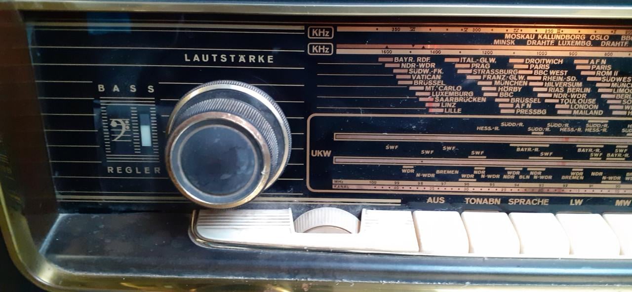 Radio vintage met pick up pepertum ebner merk greatz 428