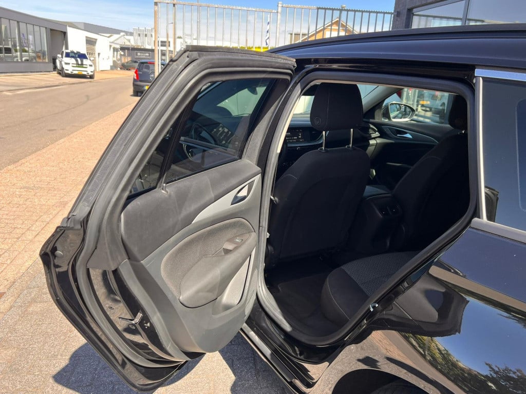 Opel Insignia sports tourer 1.5 turbo ecotec business executive