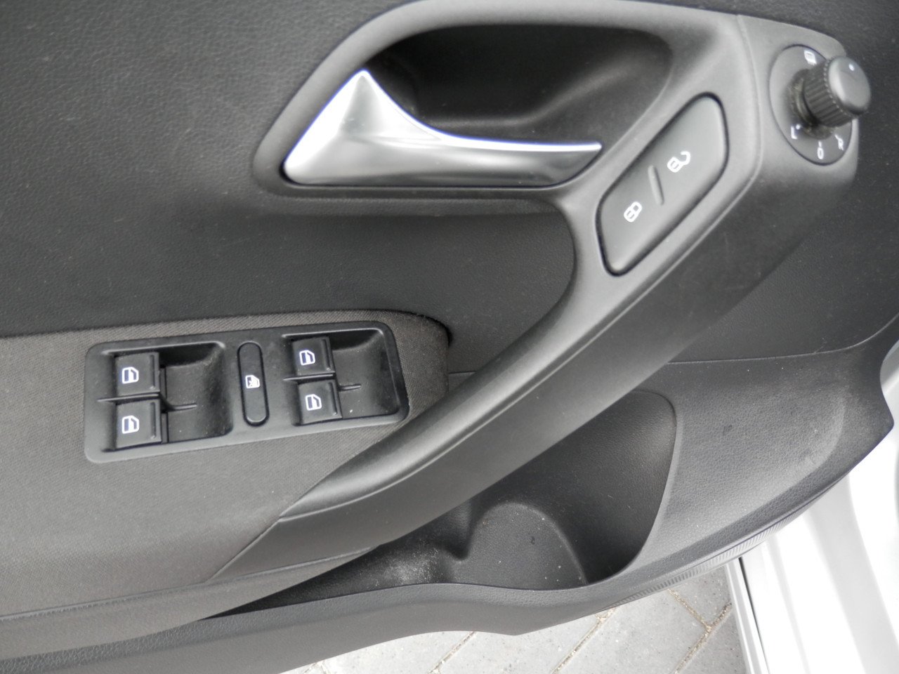 Auto Garant Biedt Aan: Volkswagen Polo 1.2 TDI Bluemotion Comfortline
