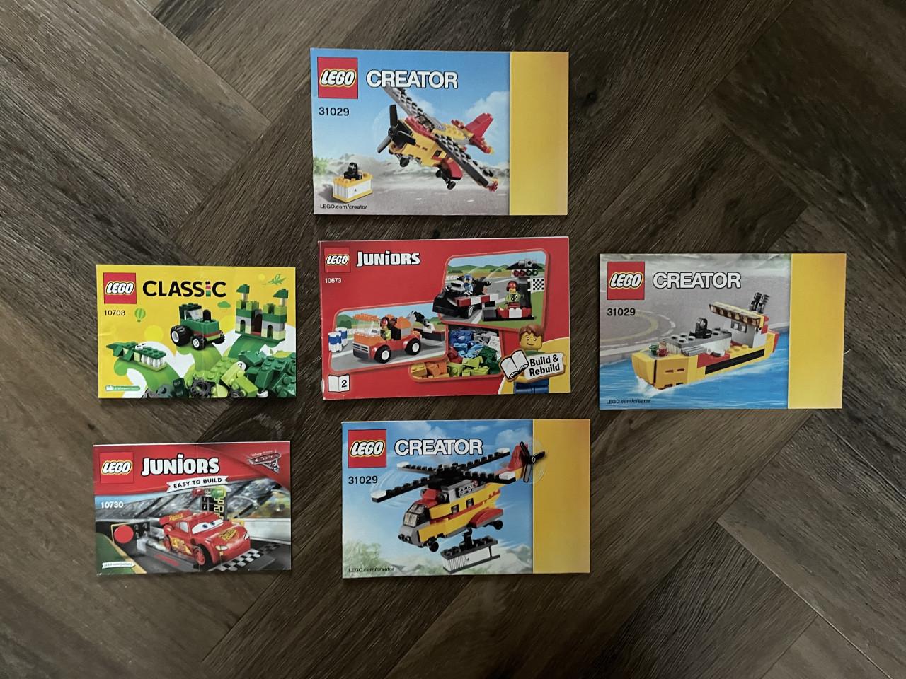 Heel veel Lego instructie boekjes