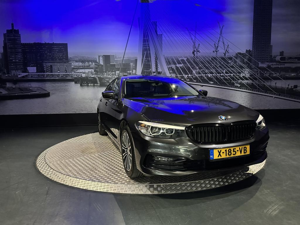 BMW 5 Serie 530e iperformance high executive *schuifdak*harmankardon*