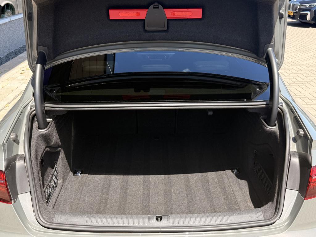 Audi A4 limousine 35 tfsi s edition competiton | matrix led | sfeerverlicht