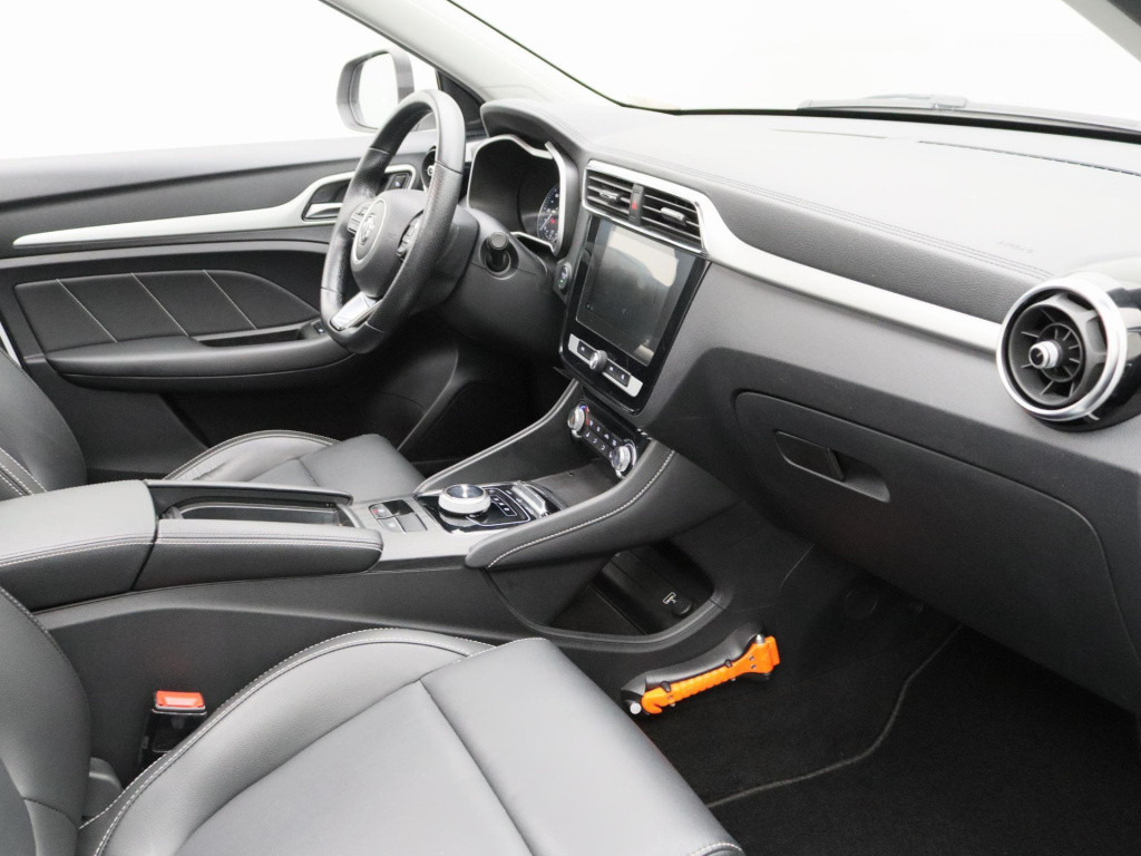 MG Zs-ev luxury 45 kwh | leder | navi | panoramadak | camera | apple carpla