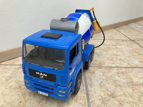 Bruder cementwagen