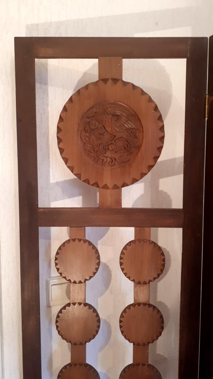 Antieke Toilettafel, Pools houtsnijwerk