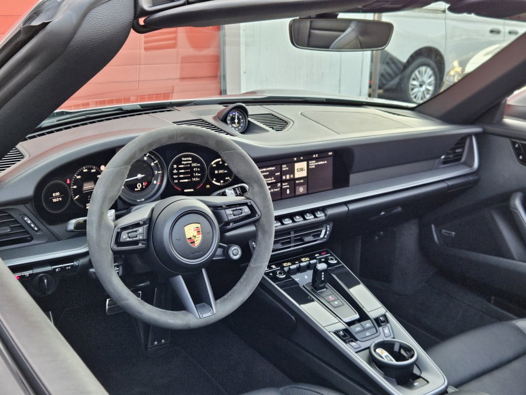 Porsche 911 cabrio 3.0 carrera s | sport design | sport chrono | bose
