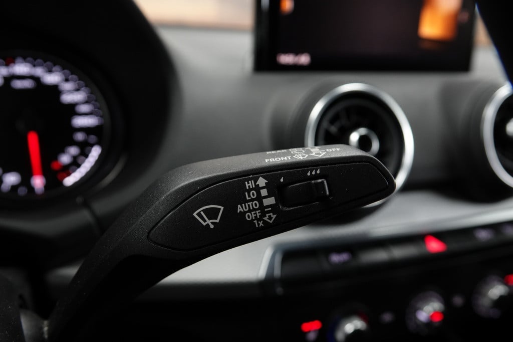 Audi Q2 1.5 tfsi | led | pdc | stoelverw. | airco |