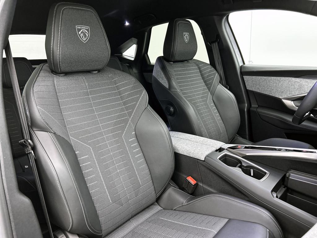 Peugeot 3008 hybrid 145pk automaat gt | rijklaar | elektrische kofferklep |