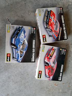 Modelauto Ferrari Metal kit 3x 1:24