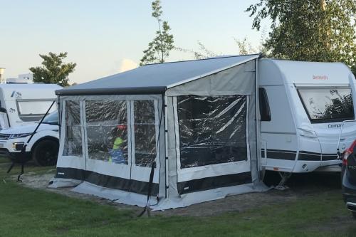 Voorwand Thule Omnistor 4 meter
