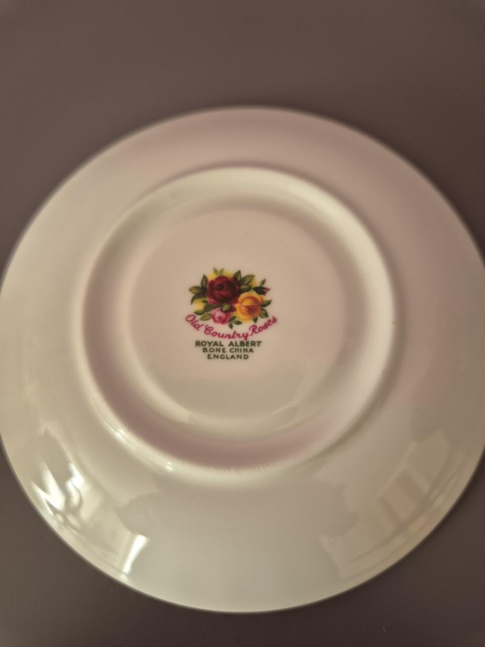4 Kop en schotels Royal Albert