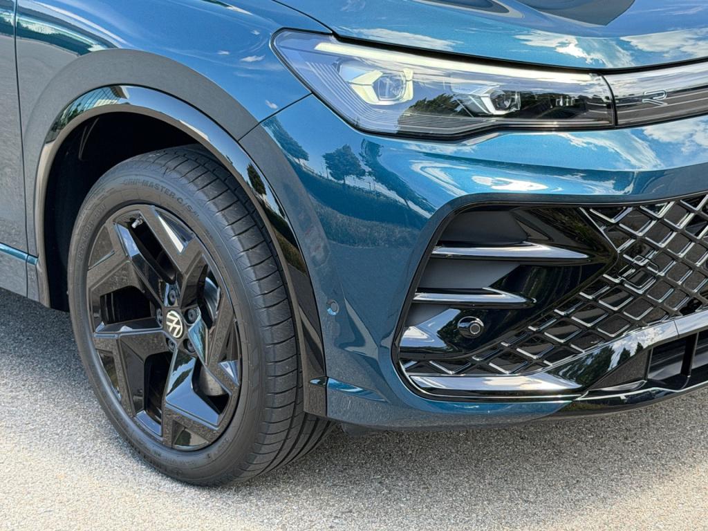 Volkswagen Tiguan 1.5 ehybrid r-line | black line | 360 camera | trekhaak |