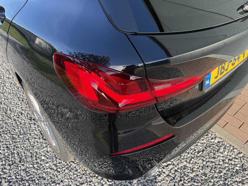 BMW 1 Serie 118i 140pk automaat high executive sportline 5-drs