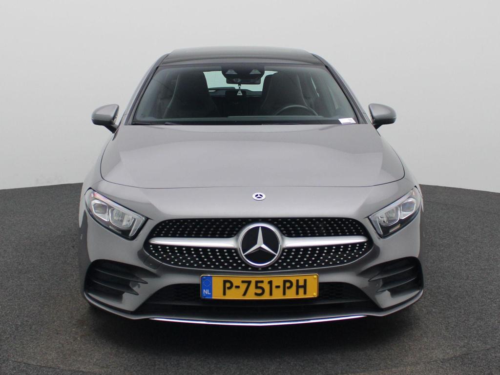 Mercedes-Benz A-Klasse 180 business solution amg | automaat | panorama dak 
