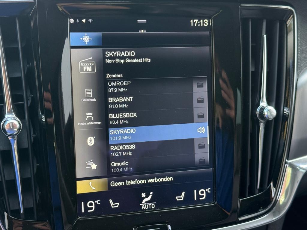 Volvo S90 2.0 t6 awd momentum+